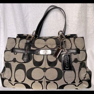 Coach Heasea Hayden carryall black signature